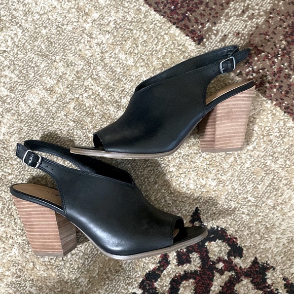 Lucky brand leather peep toe shoes - Picture 8 of 8